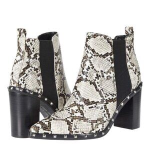 CHARLES DAVID Dodger White Black Snakeskin Print Ankle Boots Size 8 NEW